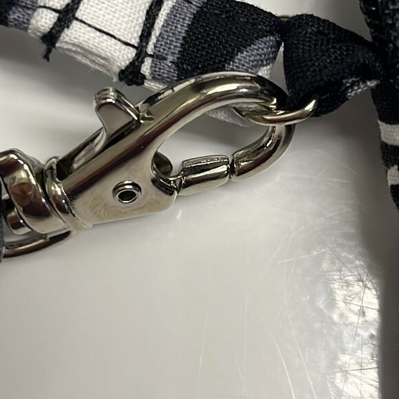 Vera Bradley Gray/Black/White Cloth Wristlet - Picture 11 of 14
